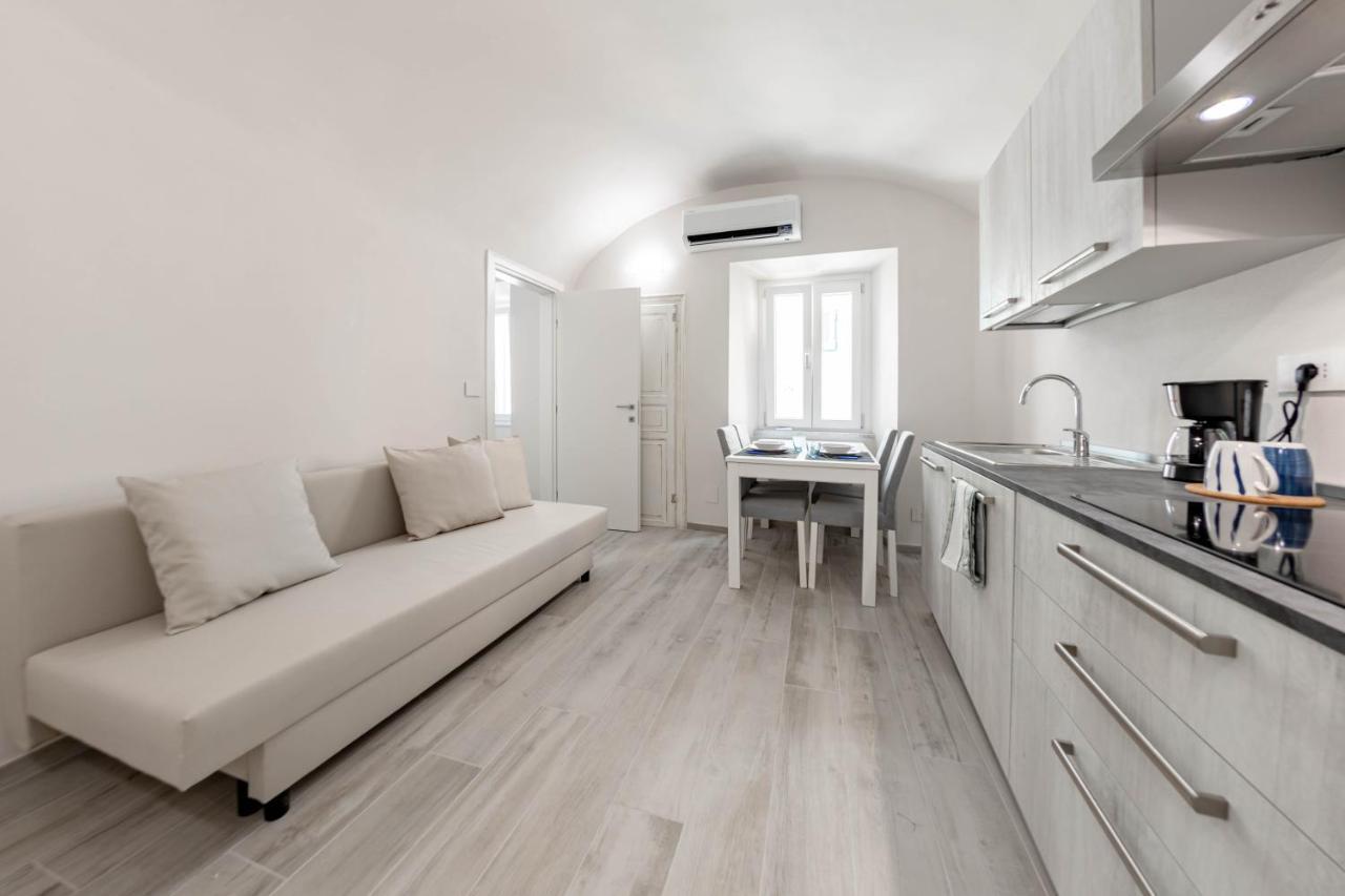 H11 Piccola Perla A Un Passo Dal Mare Appartement Santo Stefano al Mare Buitenkant foto